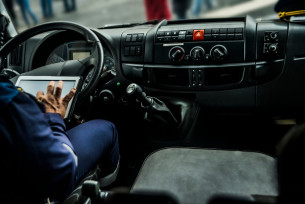  5 aplicativos para facilitar a vida dos caminhoneiros 